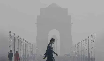రెడ్‌జోన్‌లోనే ఢిల్లీ.. ప్ర‌మాద‌క‌రంగా గాలి నాణ్య‌త‌