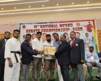 కరాటే మాస్టర్ చంద హనుమంతరావు శిక్షణతో గోల్డ్ సిల్వర్ మెడల్స్ సాధించినా మేడారం ఇంగ్లీష్ మీడియం విద్యార్థులు 