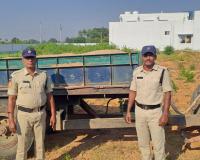 అక్రమంగా ఇసుక రవాణా చేస్తున ట్రాక్టర్ పట్టివేత: రూరల్ ఎస్సై రాముడు