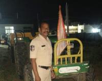 అక్రమంగా ఇసుక తరలిస్తున్న ట్రాక్టర్ పత్తివేత ధన్వాడ ఎస్సై రాజశేఖర్ 