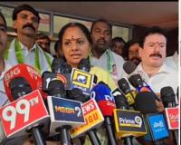 ప్రభుత్వ ఆసుపత్రికి  వచ్చేది పేద ప్రజలే