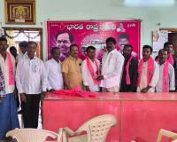 బిఆర్ ఎస్ లో  బోటిమిది తండా మాజీ సర్పంచ్ చేరిక