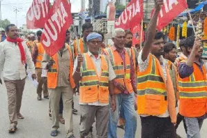 కేంద్ర ప్రభుత్వం కార్మిక వ్యతిరేక విధానాలను విడనాడాలి