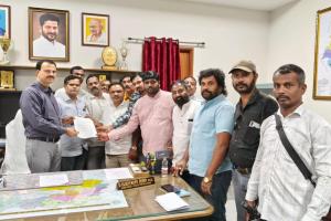 జర్నలిస్టుల సమస్యలపై కలెక్టర్ కు టిడబ్ల్యూజెఎఫ్ వినతి 