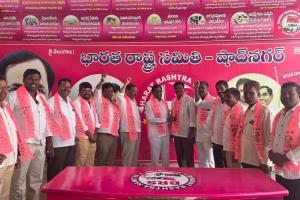 కాంగ్రెస్ నుంచి బీఆర్ఎస్ లోకి వలసలు 