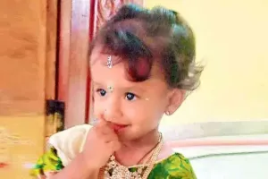 భార్యపై కోపంతో సపోటాలో విషం