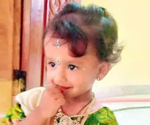 భార్యపై కోపంతో సపోటాలో విషం